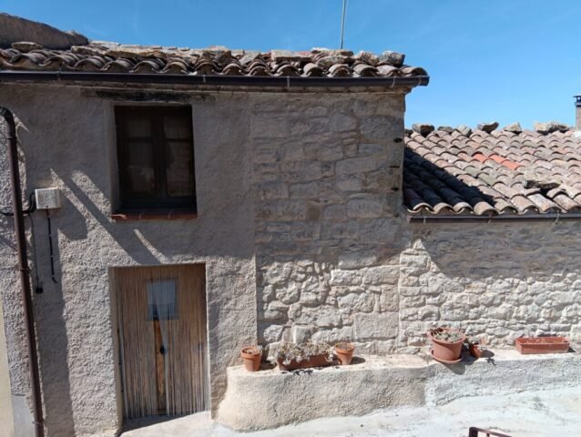 VALLVERD, castell de -a.1073 primer esment- possible paret del castell avui desaparegut (SARRAL) 14-09-2026